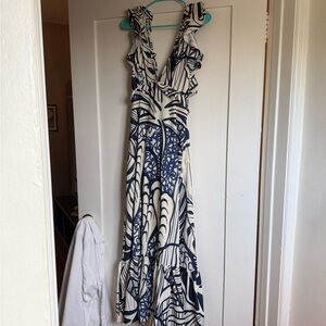 Chic Navy and Cream Maxi Dress
